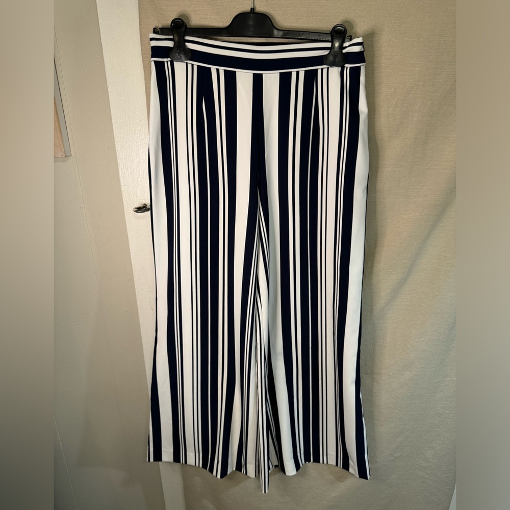 Lena Gabrielle full length wide leg pants. SIZE 10